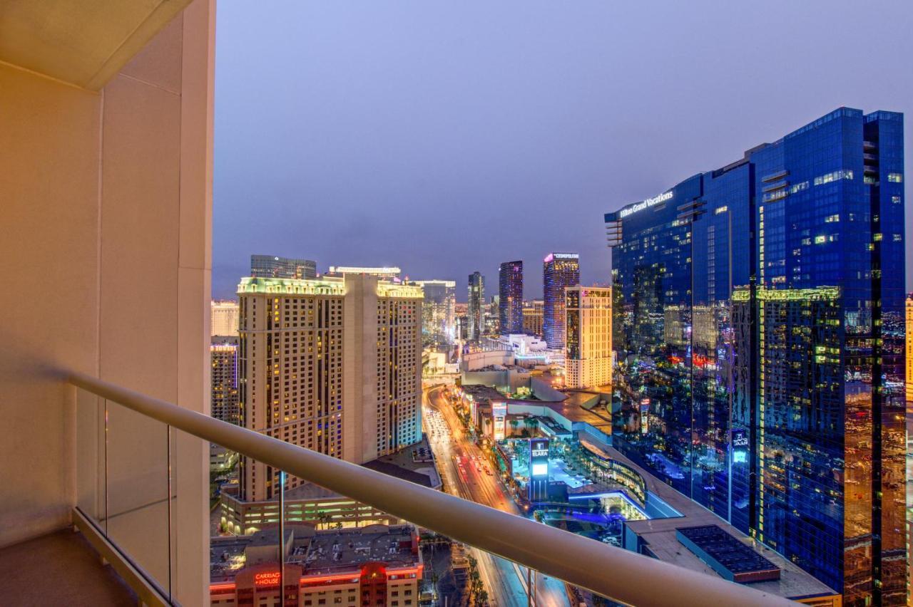 Penthouse Suite With Strip View At The Signature At Mgm Grand Лас-Вегас Экстерьер фото